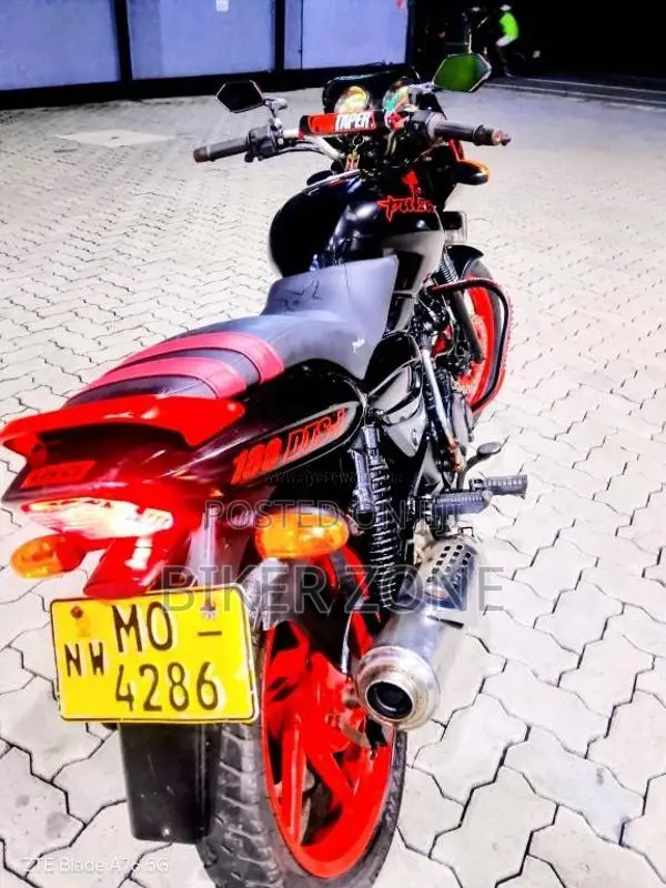 Bajaj Pulsar 180 2006 Motorbike (Used)