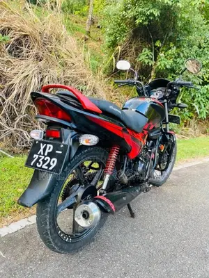 Hero-Honda Glamour 2012 Motorbike (Used)