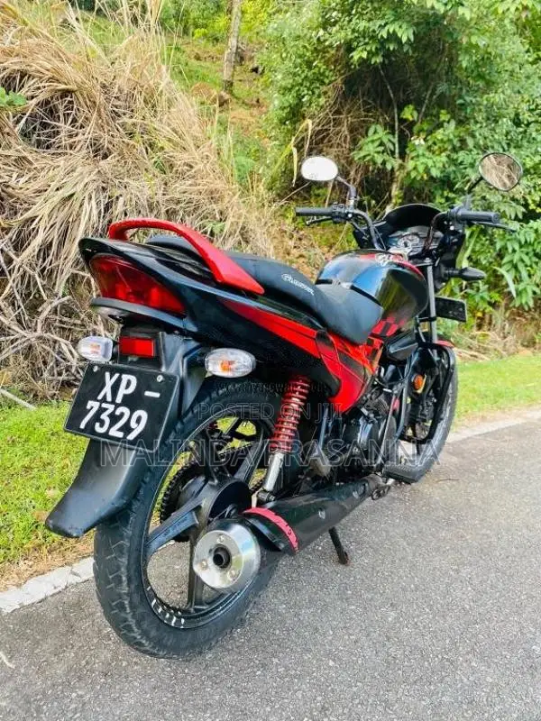 Hero-Honda Glamour 2012 Motorbike (Used)