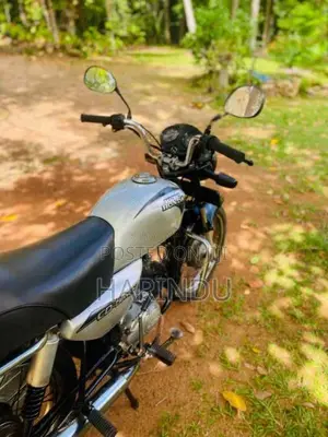 Hero-Honda Cd Dawn 2005 Motorbike (Used)