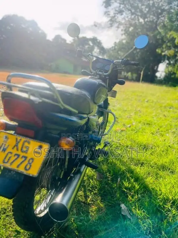 Bajaj CT-100 2011 Motorbike (Used)