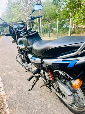 Bajaj CT-100 2012 Motorbike (Used)