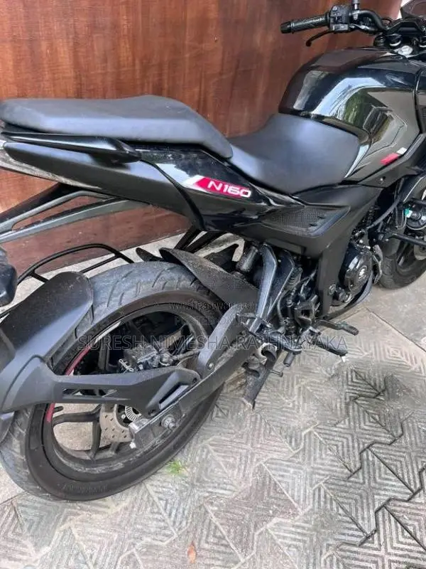 Bajaj Pulsar N160 2025 Motorbike (Used)