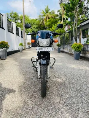 Bajaj CT-100 2014 Motorbike (Used)