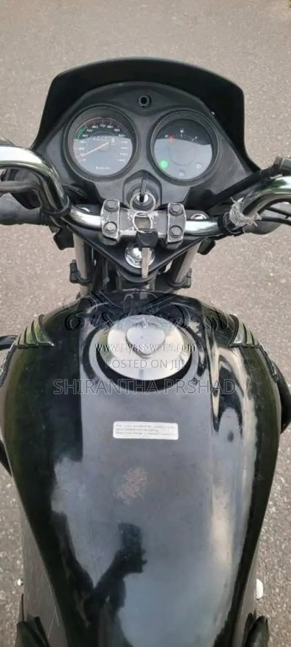 Honda Shine 2013 Motorbike (Used)