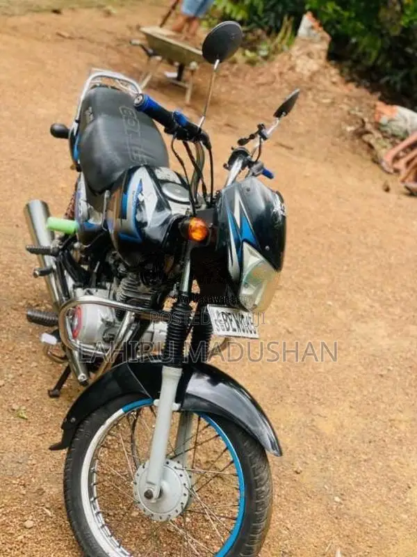 Bajaj CT-100 2016 Motorbike (Used)