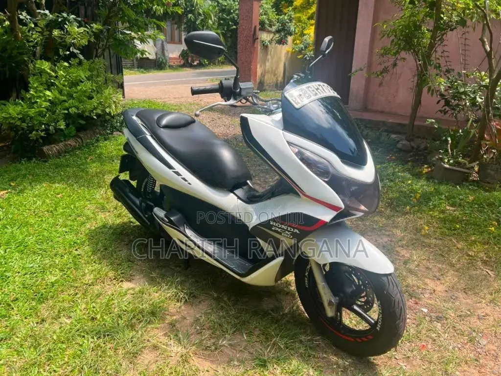 Honda PCX 150 2015 Motorbike (Used)