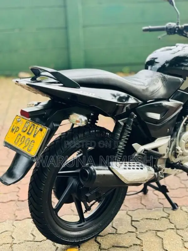 Bajaj Pulsar 2016 Motorbike (Used)
