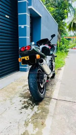 Honda CBR MC22 2008 Motorbike (Used)