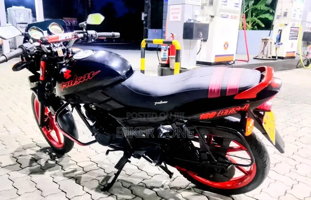 Bajaj Pulsar 180 2006 Motorbike (Used)