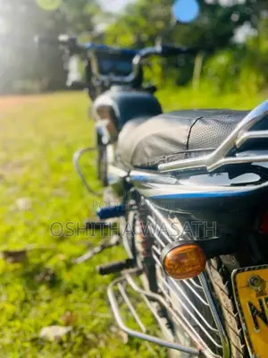Bajaj CT-100 2011 Motorbike (Used)