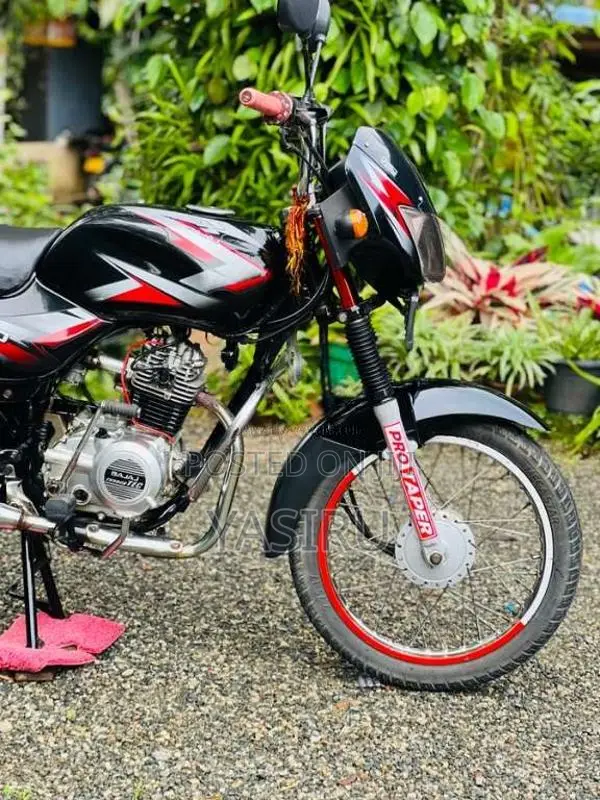 Bajaj CT-100 2010 Motorbike (Used)