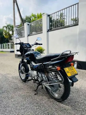 Bajaj CT-100 2014 Motorbike (Used)