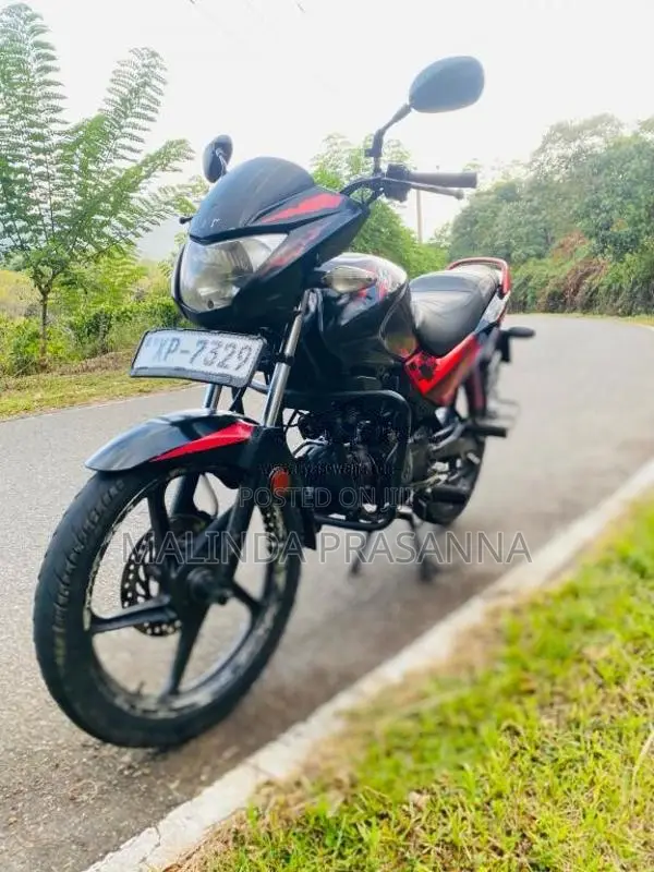 Hero-Honda Glamour 2012 Motorbike (Used)
