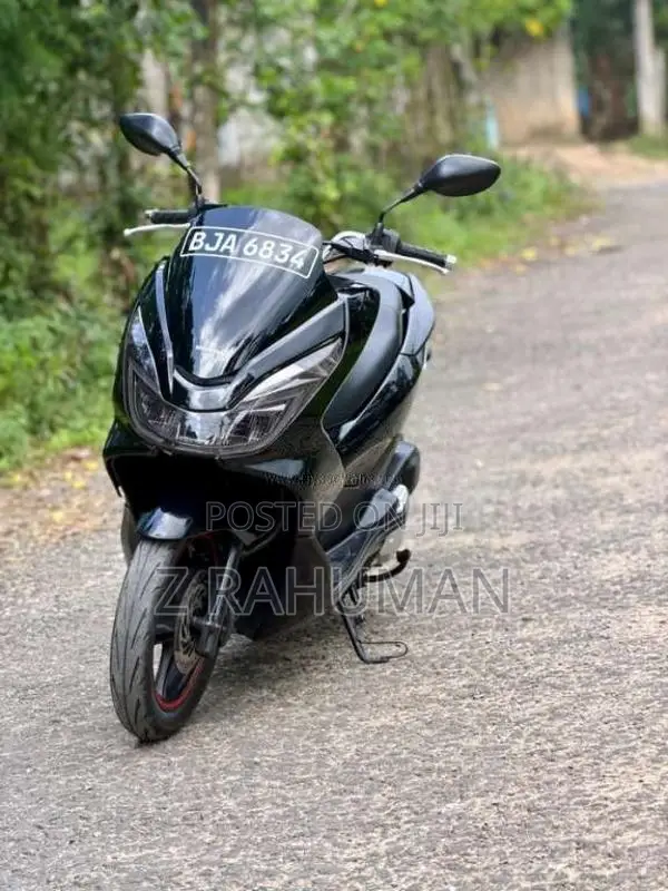 Honda Pcx 2020 Motorbike (Used)