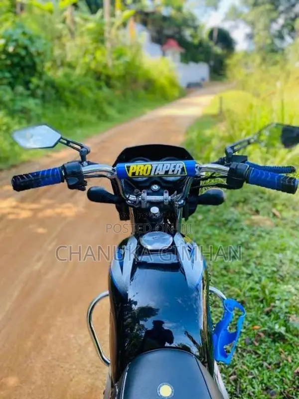 Bajaj CT-100 2016 Motorbike (Used)