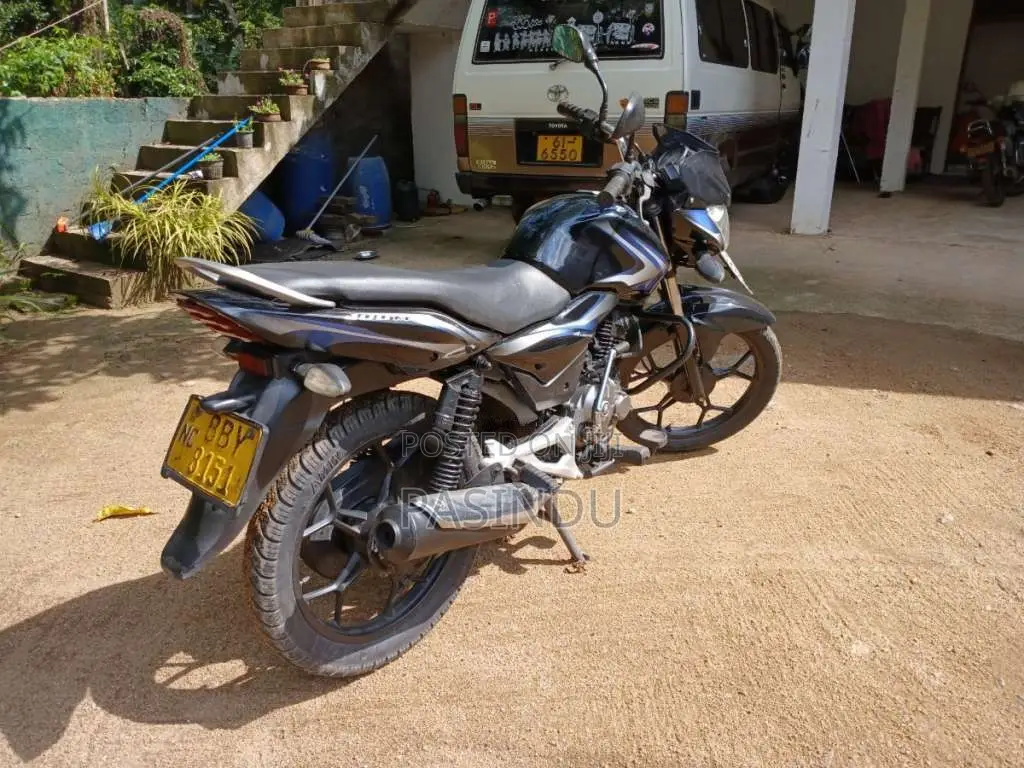 Bajaj Discover 2014 Motorbike (Used)