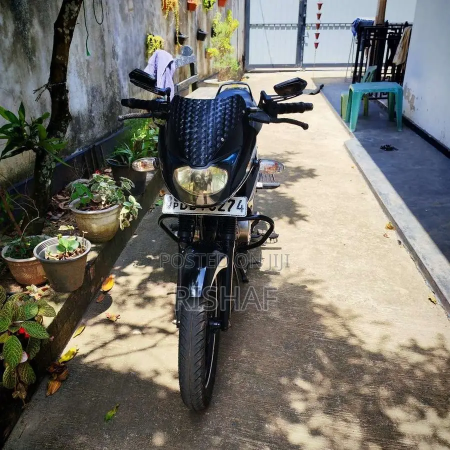Bajaj Pulsar 2015 Motorbike (Used)