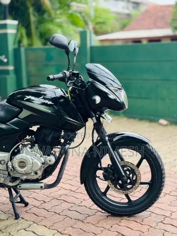 Bajaj Pulsar 2016 Motorbike (Used)