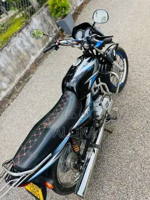 Bajaj CT-100 2014 Motorbike (Used)