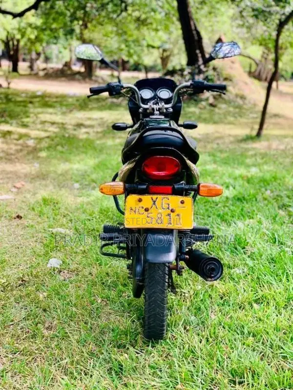 Bajaj Platina 100 2011 Motorbike (Used)