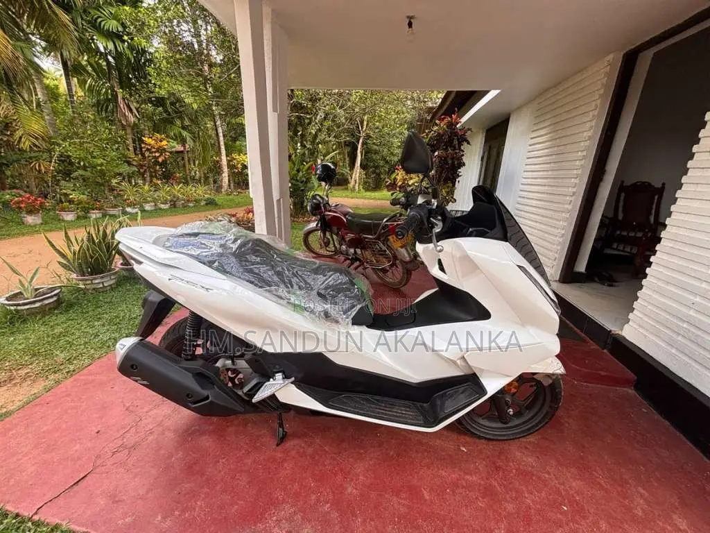 Honda Pcx 2025 Motorbike Brand New