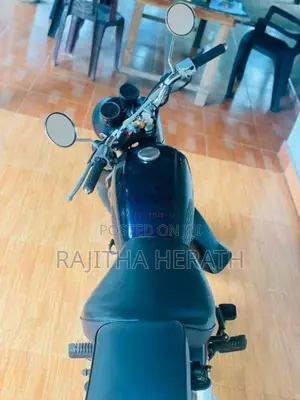 Honda CD125 2003 Motorbike (Used)