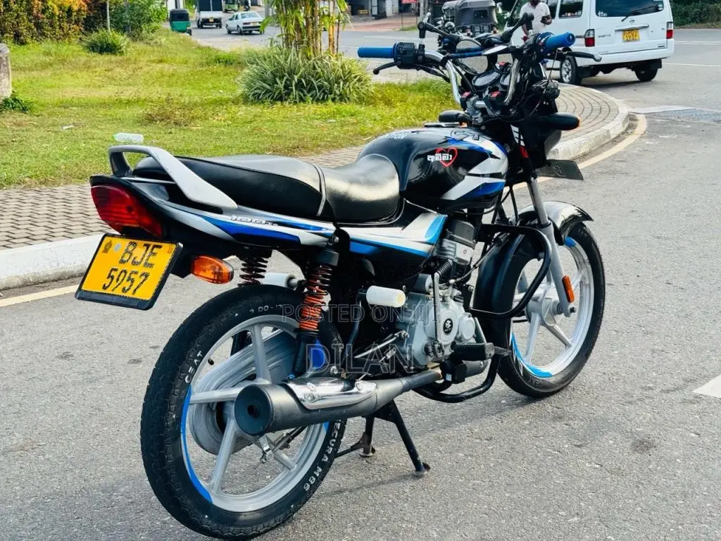 Bajaj CT-100 2023 Motorbike (Used)