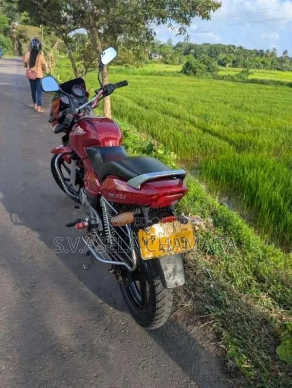 Bajaj Pulsar 2005 Motorbike (Used)