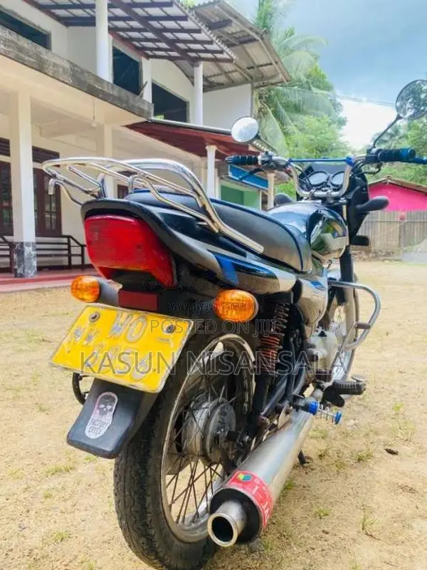 Bajaj CT-100 2011 Motorbike (Used)