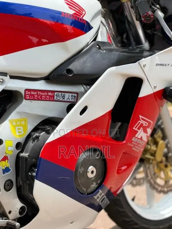 Honda CBR250rr Gullarm Fireblade 2005 Motorbike (Used)