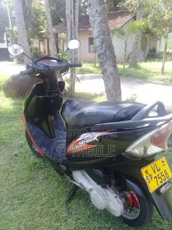 TVS Scooty Streak 2010 Motorbike (Used)