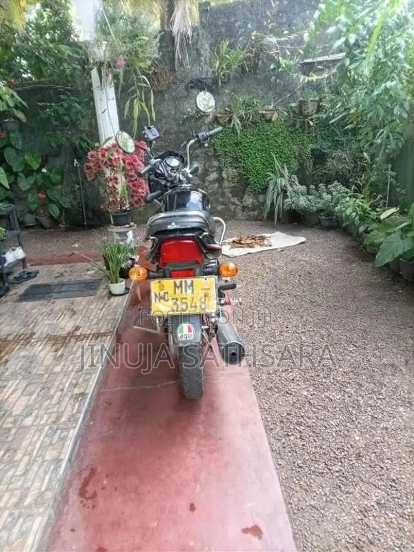 Bajaj CT-100 2005 Motorbike (Used)