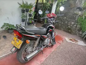 Bajaj CT-100 2005 Motorbike (Used)