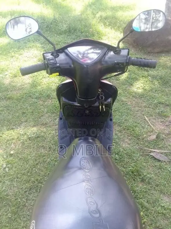 TVS Scooty Streak 2010 Motorbike (Used)