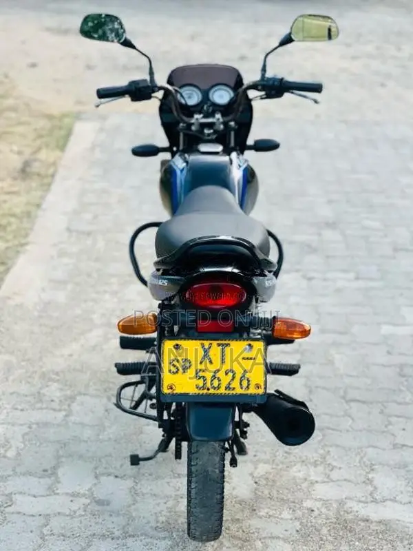 Bajaj Platina 2012 Motorbike (Used)