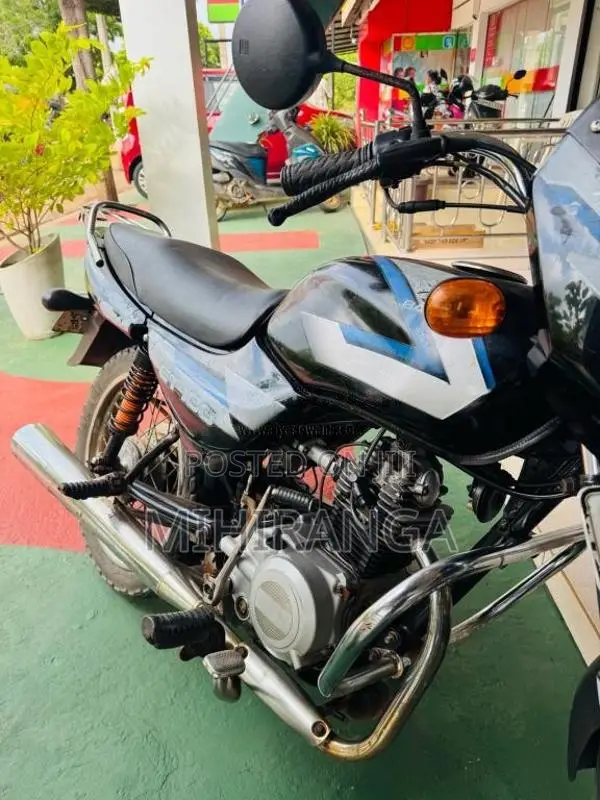 Bajaj CT-100 2010 Motorbike (Used)