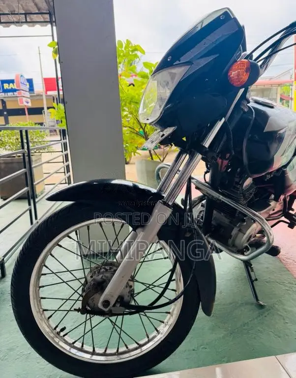 Bajaj CT-100 2010 Motorbike (Used)