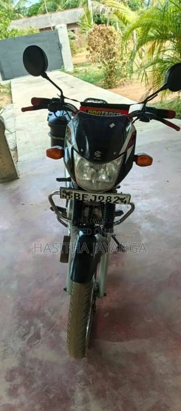 Bajaj CT-100 2016 Motorbike (Used)