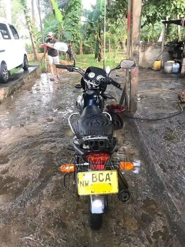 Bajaj Platina 2015 Motorbike (Used)