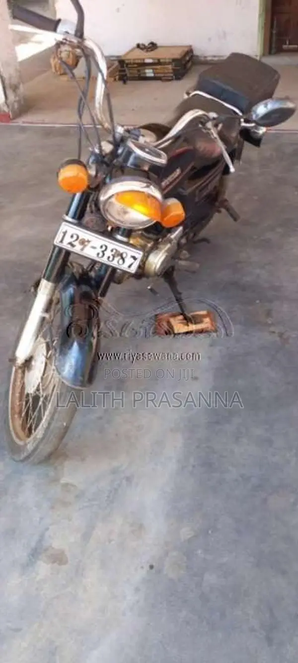 Honda Benly 1988 Motorbike (Used)