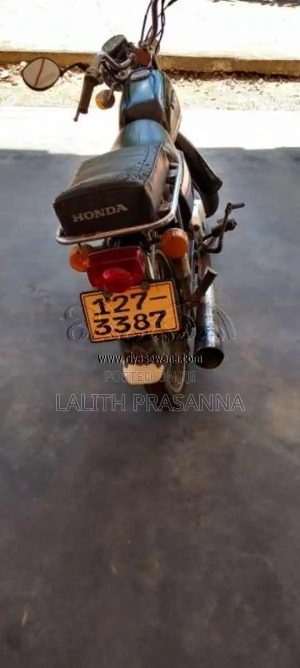 Honda Benly 1988 Motorbike (Used)