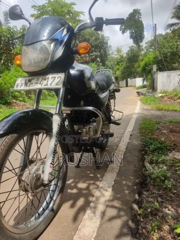 Bajaj CT-100 2011 Motorbike (Used)