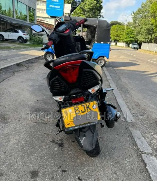 TVS Ntorq 2024 Motorbike (Used)