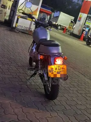 Suzuki TU 250 2007 Motorbike (Used)