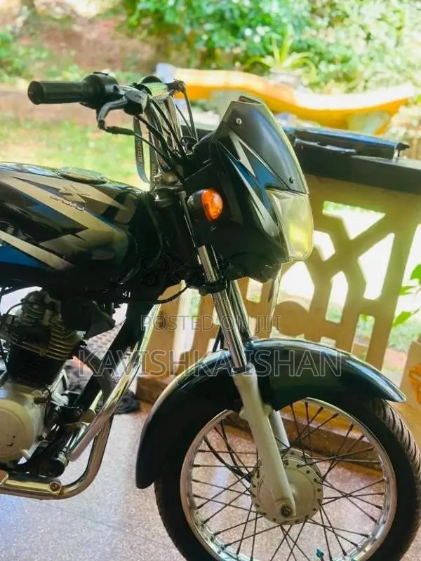 Bajaj CT-100 2014 Motorbike (Used)