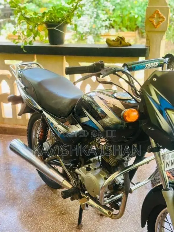 Bajaj CT-100 2014 Motorbike (Used)