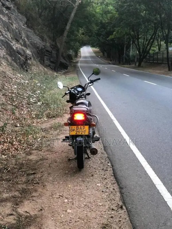 Bajaj CT-100 2013 Motorbike (Used)