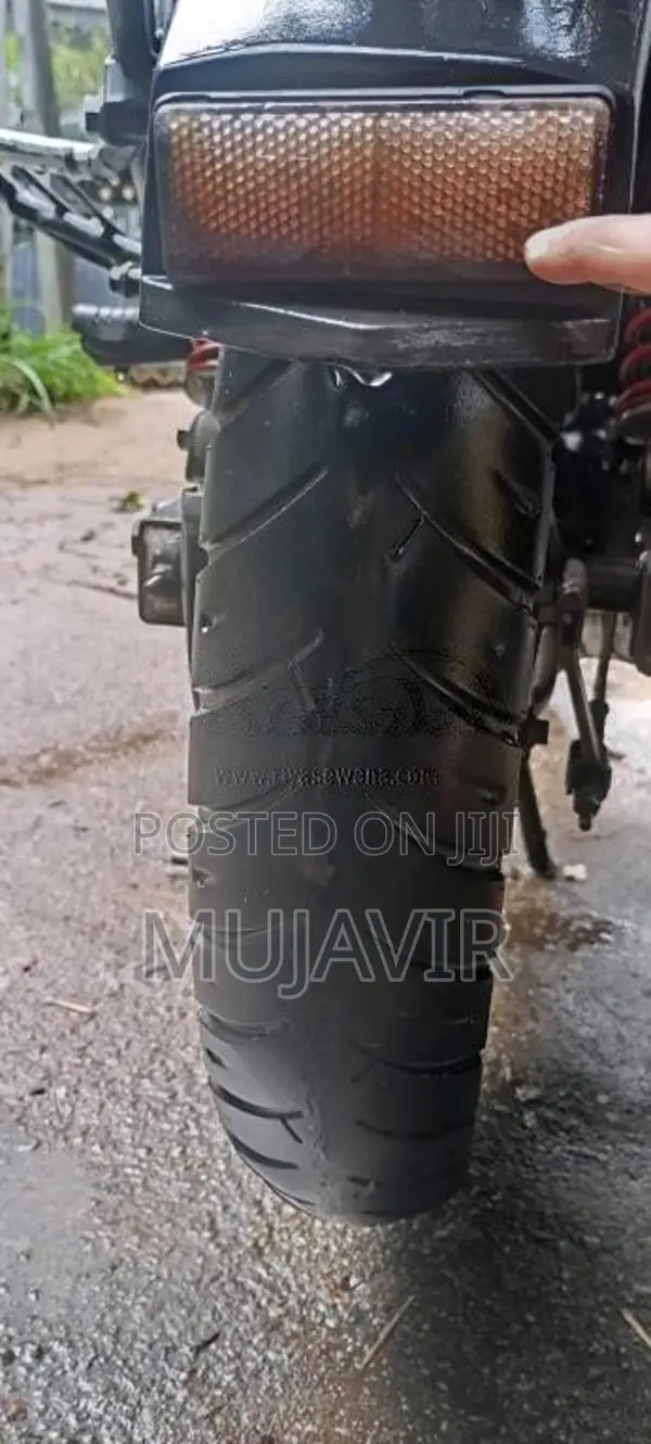 Hero-Honda Hunk 2009 Motorbike (Used)