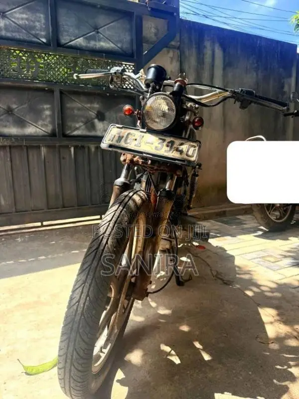 Honda Cb 125T 2000 Motorbike (Used)